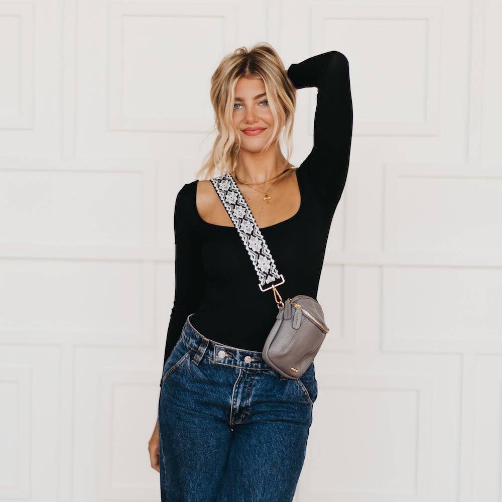 Ellie Crossbody Bag : Black