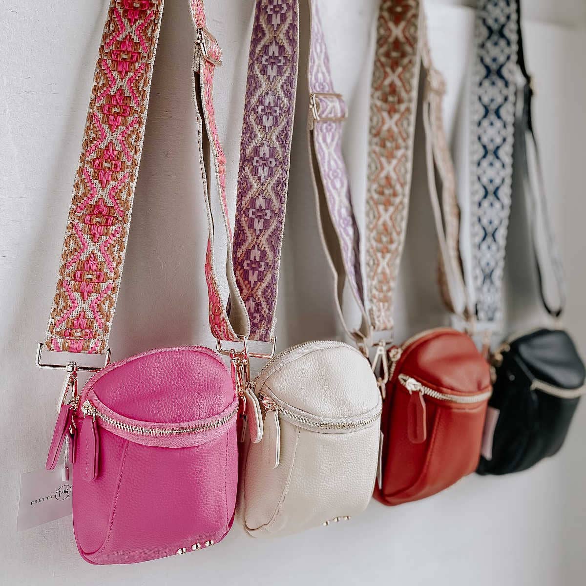 Ellie Crossbody Bag : Black