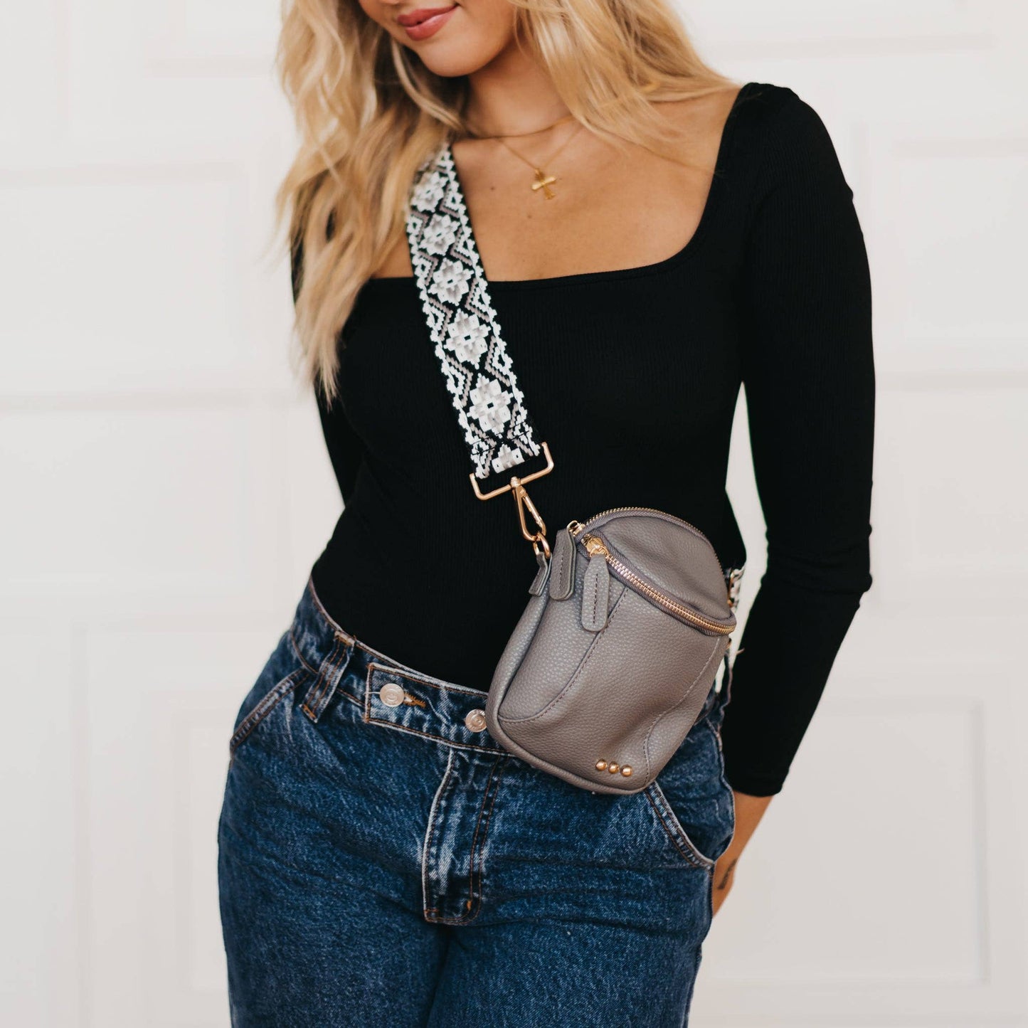 Ellie Crossbody Bag : Black