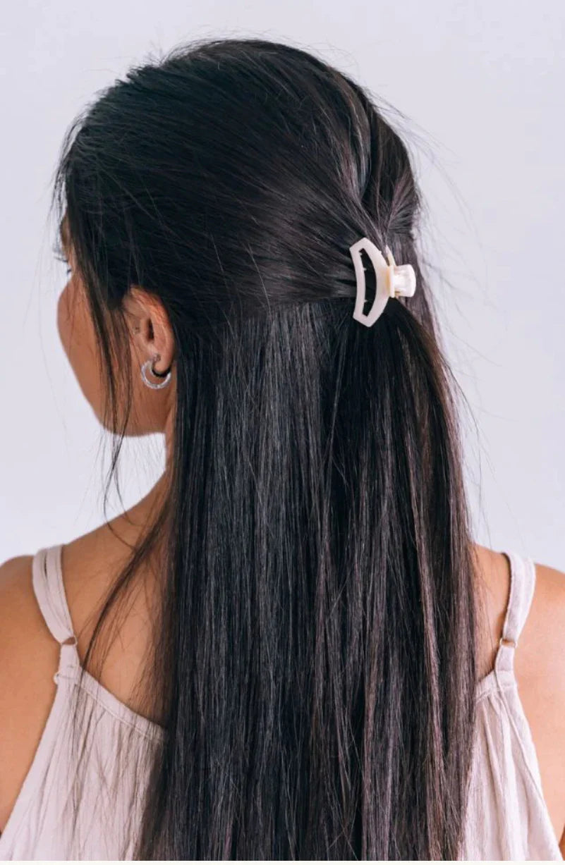 Open Almond Beige Hair Clip