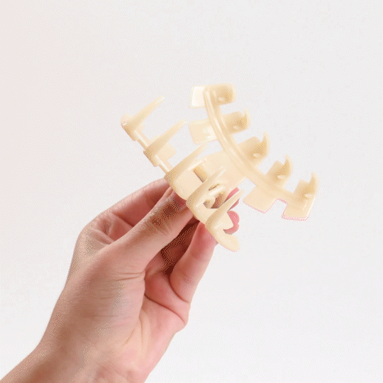 Teleties Coconut White Hair Clip