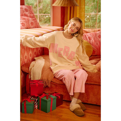 MERRY SIDE BOW PATCHES CHRISTMAS FLEECE SWEATSHIRT: RED/CREAM / L