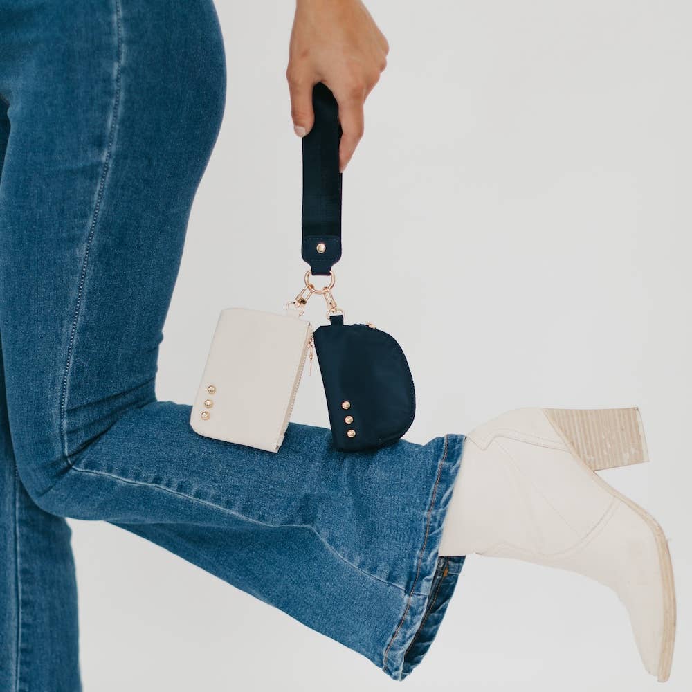 Dolly Dual Pouch Wristlet : Camo/Pink