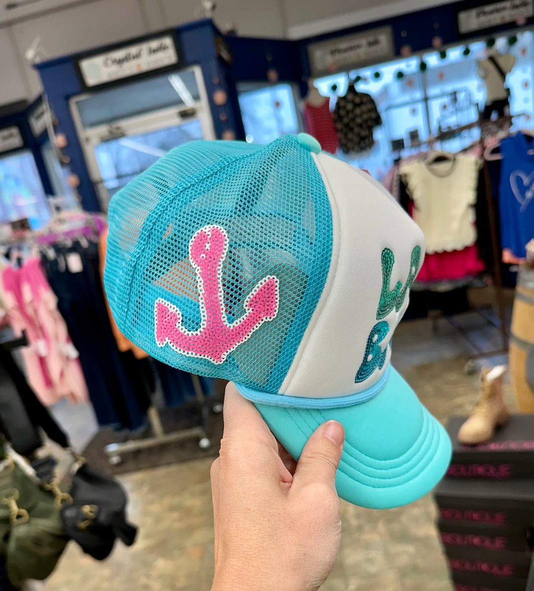 IVORY & RED HAT - LAKE BABE