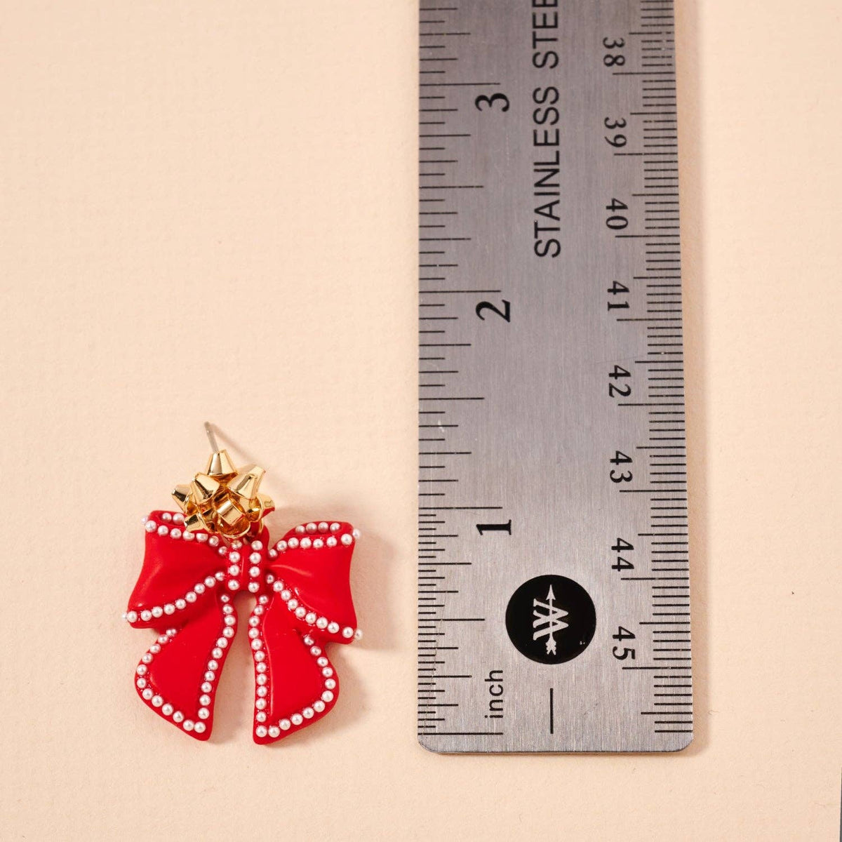Christmas Bow Enamel | Pearl Trimmed Dangling Earrings: Red / One / 4SE31079